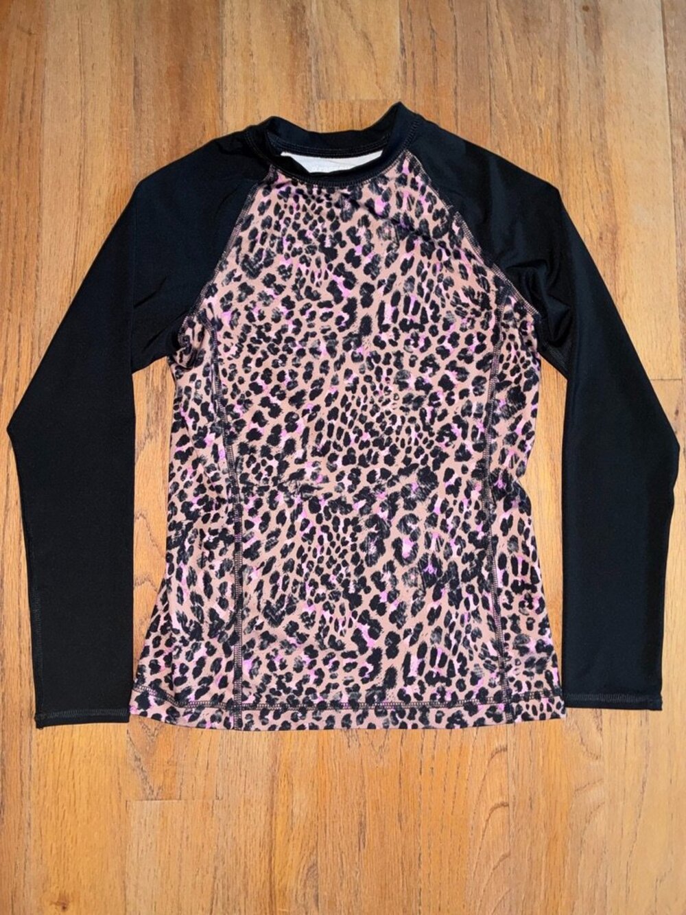 O'rageous Girls Large Leopard Print UPF 50 Long Sleeve Rash Guard